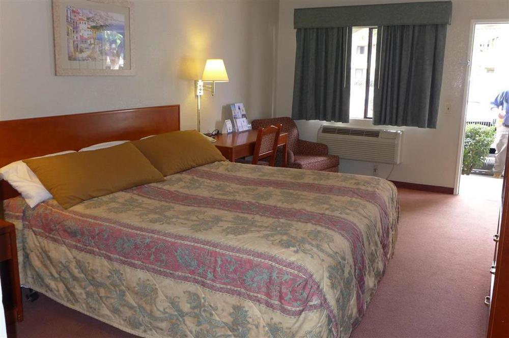 Good Nite Inn Camarillo Room photo